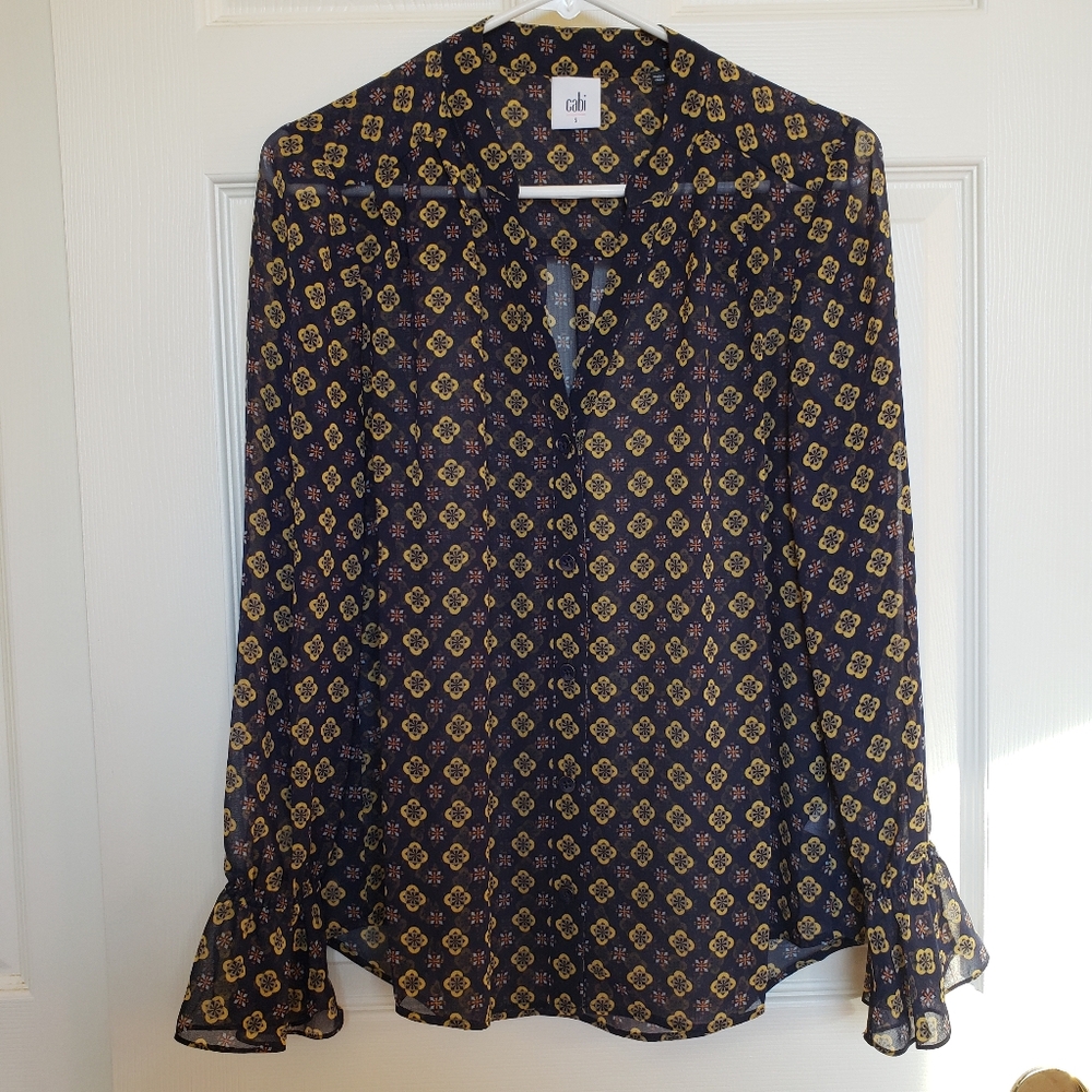 Cabi Mosaic Sheer Blouse with flutter sleeves. Size S. Boho, 70s